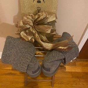 Classic knit ugg boots